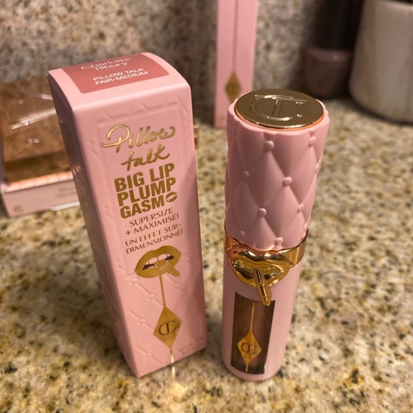 High End Makeup Bundle - Picture 7 of 8